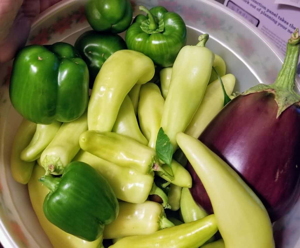 Banana Peppers - What is a Banana Pepper?